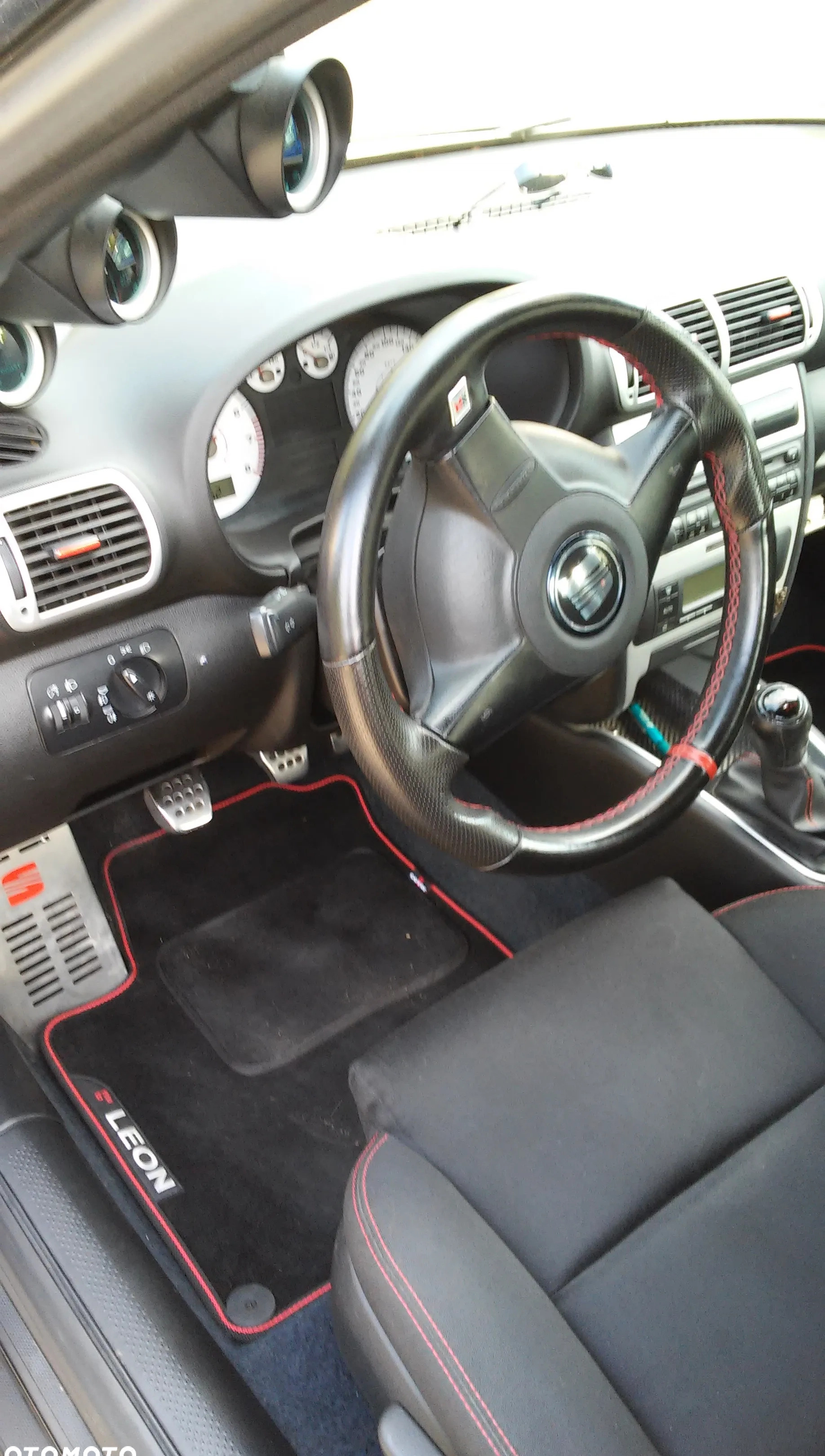 Seat Leon cena 26900 przebieg: 266299, rok produkcji 2004 z Łódź małe 154